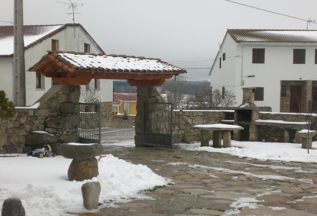 Casa Rural La Curva Barajas de Gredos Exterior foto